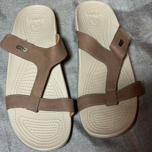 Crocs Ella Comfort Path Sport Sandal - Women's Size W11. EUC